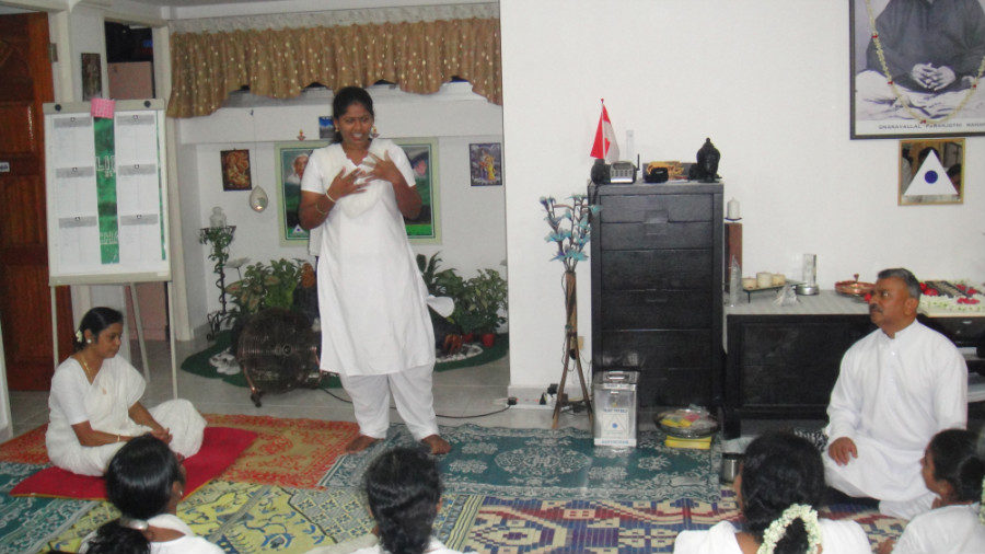 25 Mei Ganaselvi Nadiya Pandi Sharing her Experience and Value of Meditation